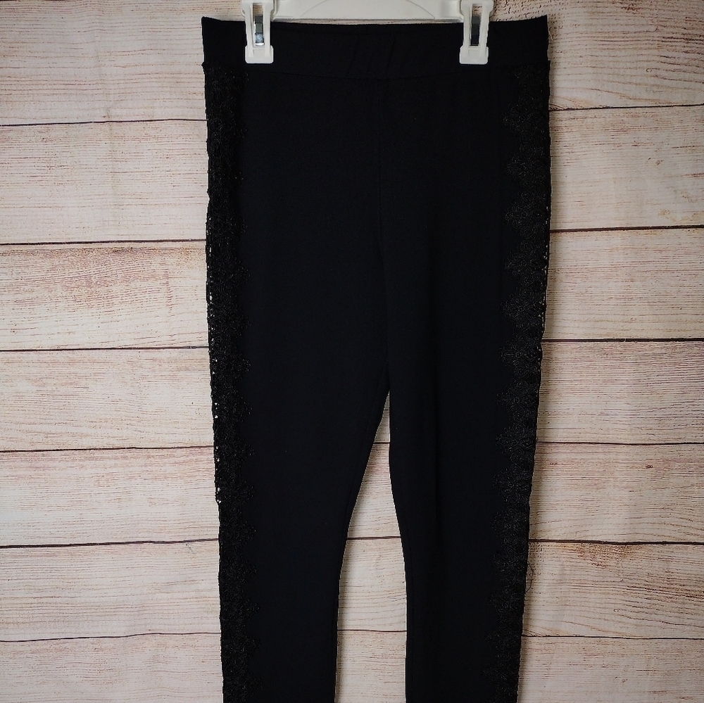 BEBE‎ black skinny leg Med